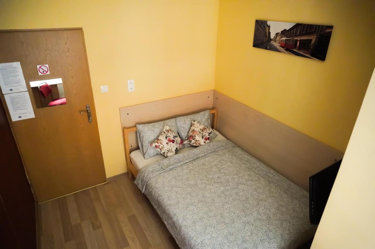 Hostel4U Gdansk Exterior photo